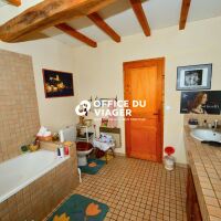 Maison - 6 pièces - 196,03 m²