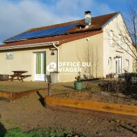 Maison - 7 pièces - 226 m²