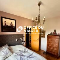 Maison - 7 pièces - 180 m²