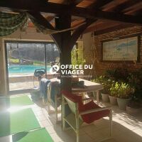 Ensemble immobilier - 6 pièces - 250 m²