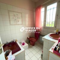 Maison - 5 pièces  - 140 m²