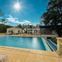 Maison - 9 pièces - 327,77 m²