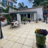 Maison - 9 pièces - 327,77 m²