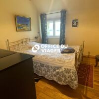 Maison - 7 pièces - 255 m²