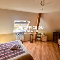 Maison - 7 pièces - 180 m²