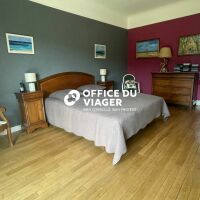 Maison - 7 pièces - 255 m²