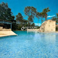 Maison - 9 pièces - 327,77 m²