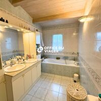 Maison - 6 pièces - 226 m²