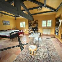 Maison - 9 pièces - 327,77 m²