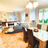 Maison - 6 pièces - 142,21 m²