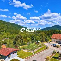 Maison - 7 pièces - 260 m²